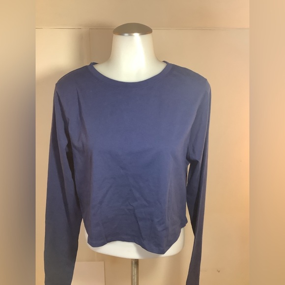 3X Navy long sleeve crop top soft lightweight tee shirt material. - Picture 8 of 11